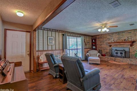 8304 Melanie Ln, Pine Bluff, AR 71603 photo 7
