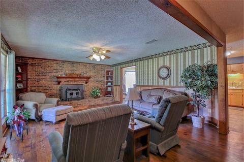 8304 Melanie Ln, Pine Bluff, AR 71603 photo 6