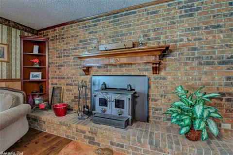 8304 Melanie Ln, Pine Bluff, AR 71603 photo 5