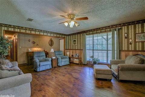 8304 Melanie Ln, Pine Bluff, AR 71603 photo 4