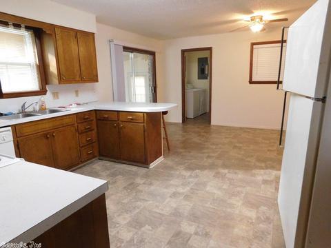 509 Blake Cir, Mena, AR 71953 photo 8
