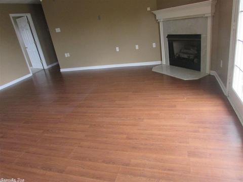 604 Sherry Dr, Beebe, AR 72012 photo 2
