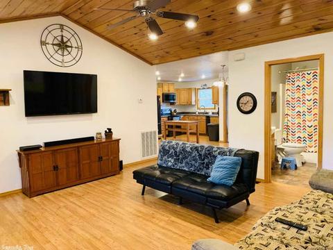 343 Fairgrounds Rd, Ash Flat, AR 72513 photo 2