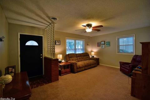 1303 Hillcrest Dr, Conway, AR 72034 photo 8