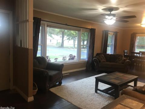 1134 Toler, Malvern, AR 72104 photo 2