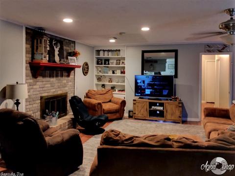 303 Branch St, Lonoke, AR 72086 photo 6