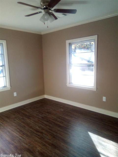 609 W Center St, Beebe, AR 72012 photo 10