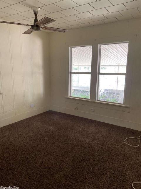 819 E Highland St, Malvern, AR 72104 photo 2