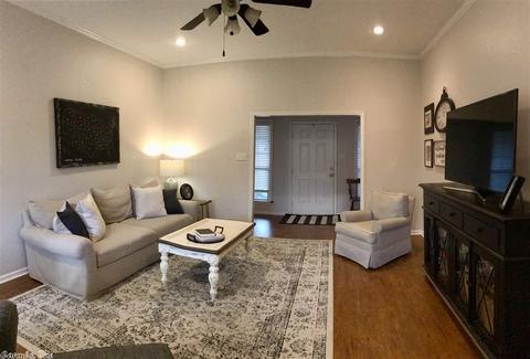 707 Elkhart Loop, Bryant, AR 72022 photo 4