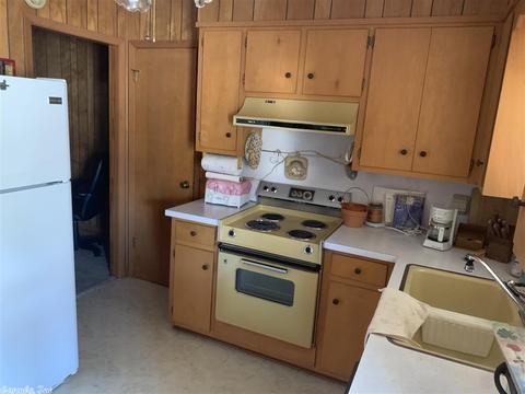 1916 Starlite Dr, Pine Bluff, AR 71603 photo 3