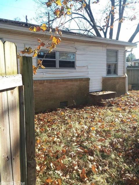 303 E College St, Beebe, AR 72012 photo 5