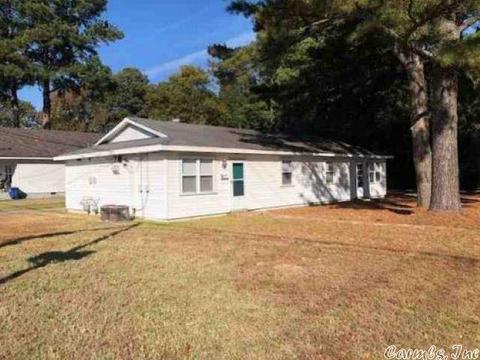 105 107 Davis, Conway, AR 72034 photo 1