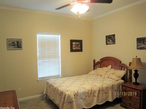 104 Robert Ln, Monticello, AR 71655 photo 10