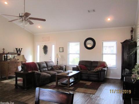 104 Robert Ln, Monticello, AR 71655 photo 2