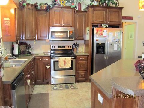 104 Robert Ln, Monticello, AR 71655 photo 5