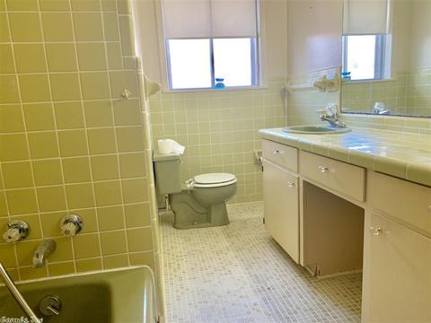 117 E Cloverdale, Brinkley, AR 72021 photo 7