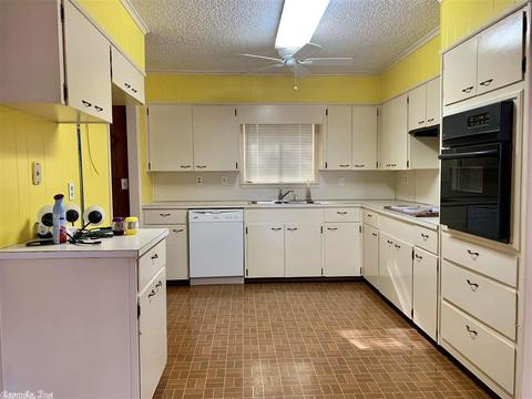 117 E Cloverdale, Brinkley, AR 72021 photo 2