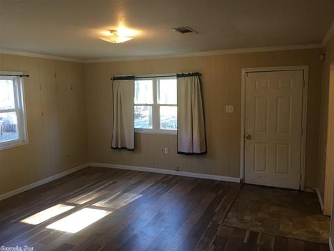 50 Third Cir, Conway, AR 72032 photo 6
