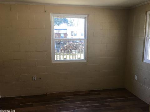 50 Third Cir, Conway, AR 72032 photo 8
