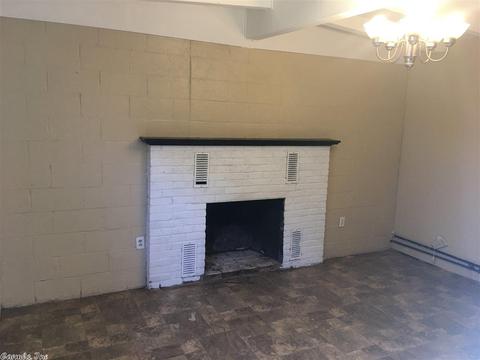 50 Third Cir, Conway, AR 72032 photo 3