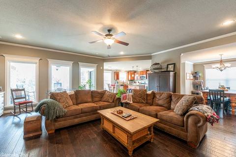 3015 Gladstone Dr, Conway, AR 72032 photo 2