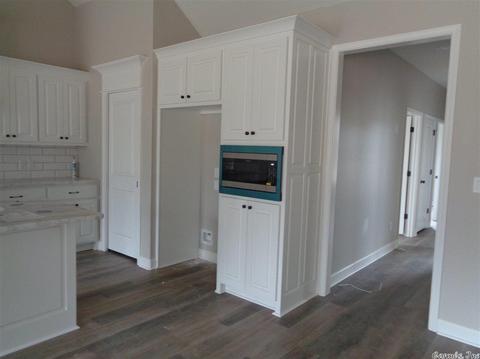 1012 Dawsons Pointe Ave, Bryant, AR 72022 photo 6