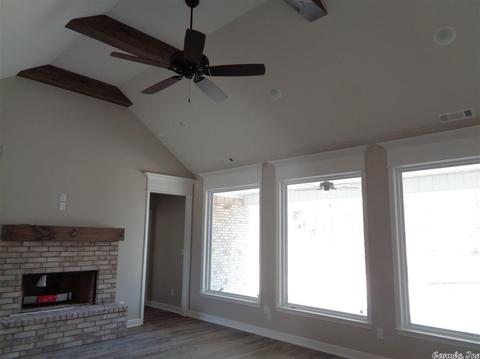 1012 Dawsons Pointe Ave, Bryant, AR 72022 photo 4