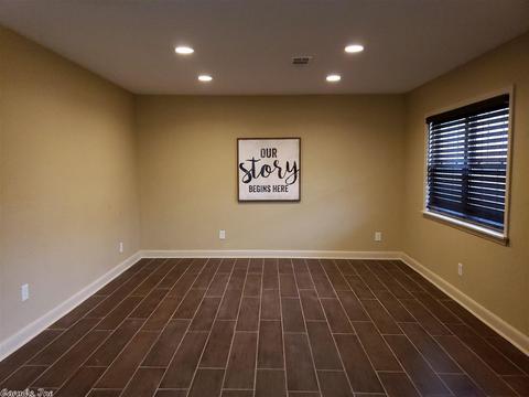 690 Joyce Dr, Benton, AR 72019 photo 5