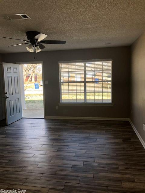 518 E Mississippi St, Beebe, AR 72012 photo 4