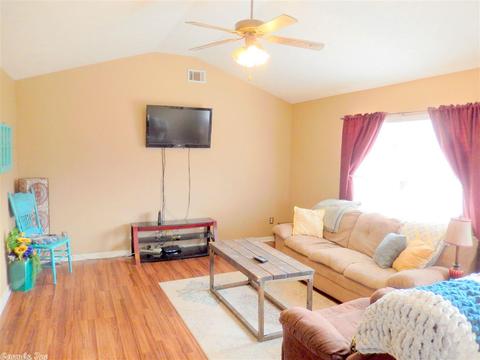 15 Willow Cv, Ward, AR 72176 photo 2