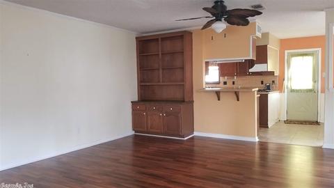 16 Regency Ln, Pine Bluff, AR 71603 photo 3