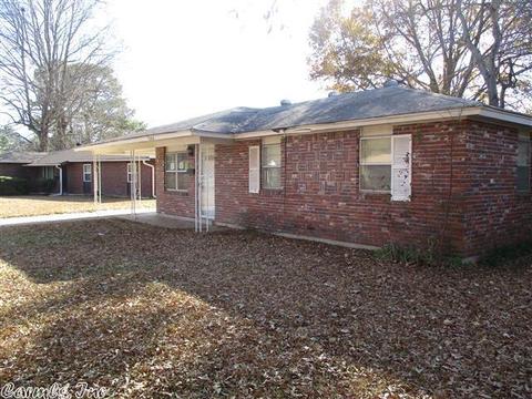 1204 Avondale Dr, Pine Bluff, AR 71601 photo 2