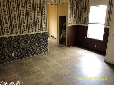 102 S Pine St, Omaha, AR 72662 photo 5
