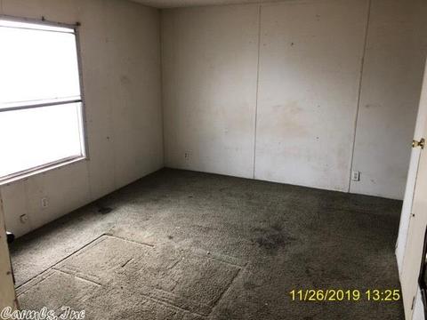 102 S Pine St, Omaha, AR 72662 photo 7