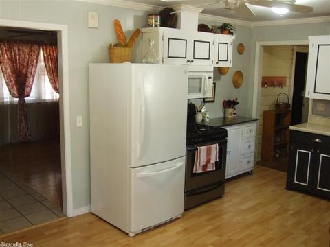 1010 Texas St, Mena, AR 71953 photo 7