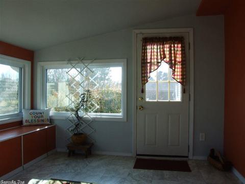 1010 Texas St, Mena, AR 71953 photo 10