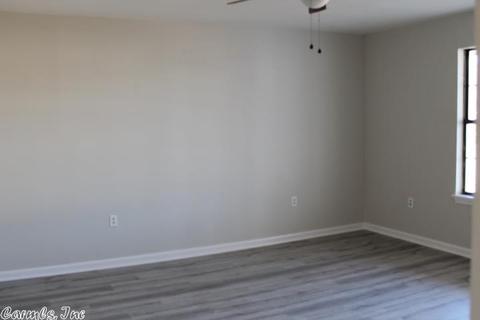 1303 Collier Dr, Conway, AR 72032 photo 2