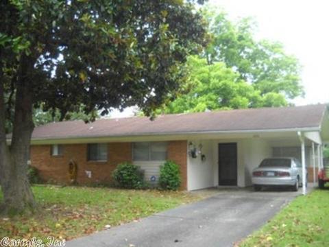 1206 Bloomfield Dr, Pine Bluff, AR 71601 photo 1