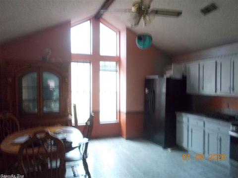 1619 Foxrun Rd, Benton, AR 72015 photo 3