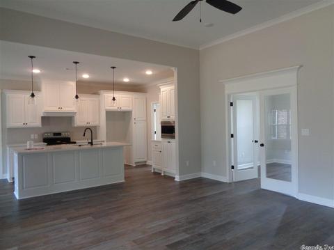 904 Dawsons Pointe Ave, Bryant, AR 72022 photo 4