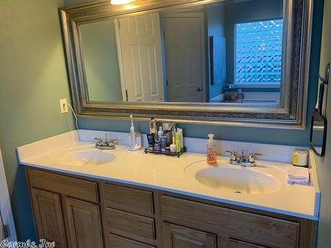 2400 Orchid, Conway, AR 72034 photo 9