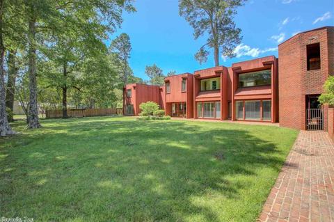 4 Elm Woods Cir, Pine Bluff, AR 71603 photo 3