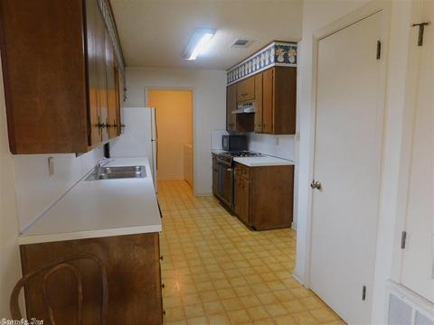 1900 Doris Dr, Benton, AR 72015 photo 6