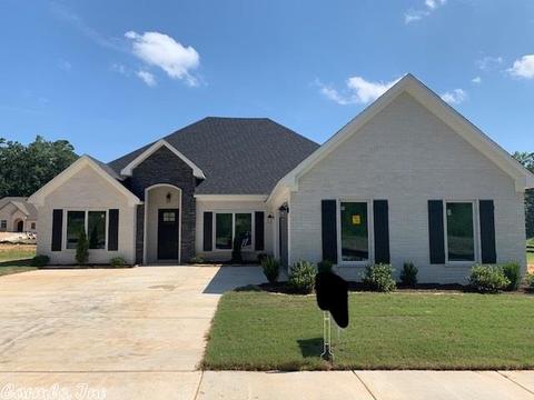 2515 Hurricane Gardens Dr, Bryant, AR 72019 photo 1