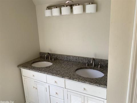 1007 W 44th, Pine Bluff, AR 71603 photo 12