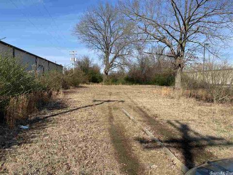 1580 E Oak St, Conway, AR 72032 photo 3