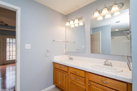 2709 Janet, Benton, AR 72015 photo 27