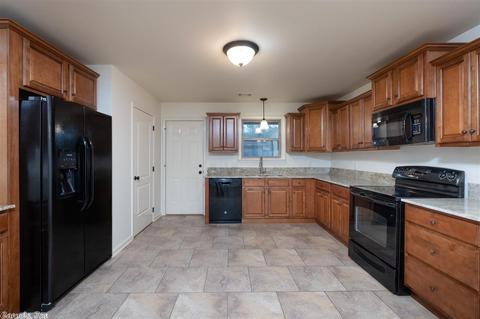 312 Madrid, Benton, AR 72015 photo 12