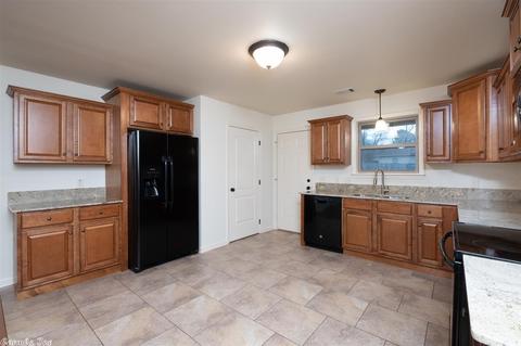312 Madrid, Benton, AR 72015 photo 13