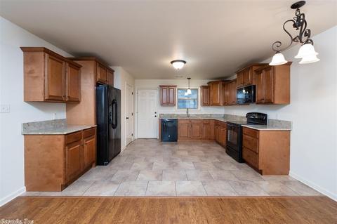 312 Madrid, Benton, AR 72015 photo 10